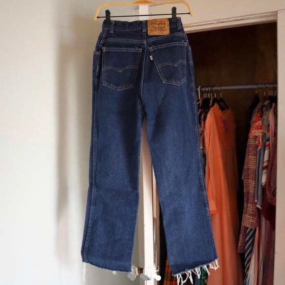 Vintage Levi Jeans - Picture 3 of 3